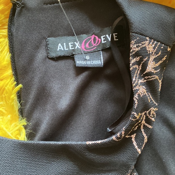 Alex and Eve NWT Evening Gown.  Size 6. Black with subtle gold sparkle - Picture 3 of 7